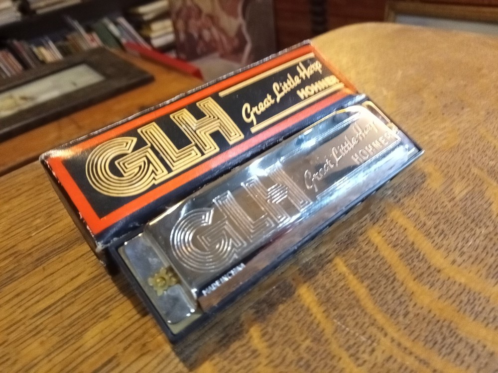 HOHNER GLH Harmonica with box
