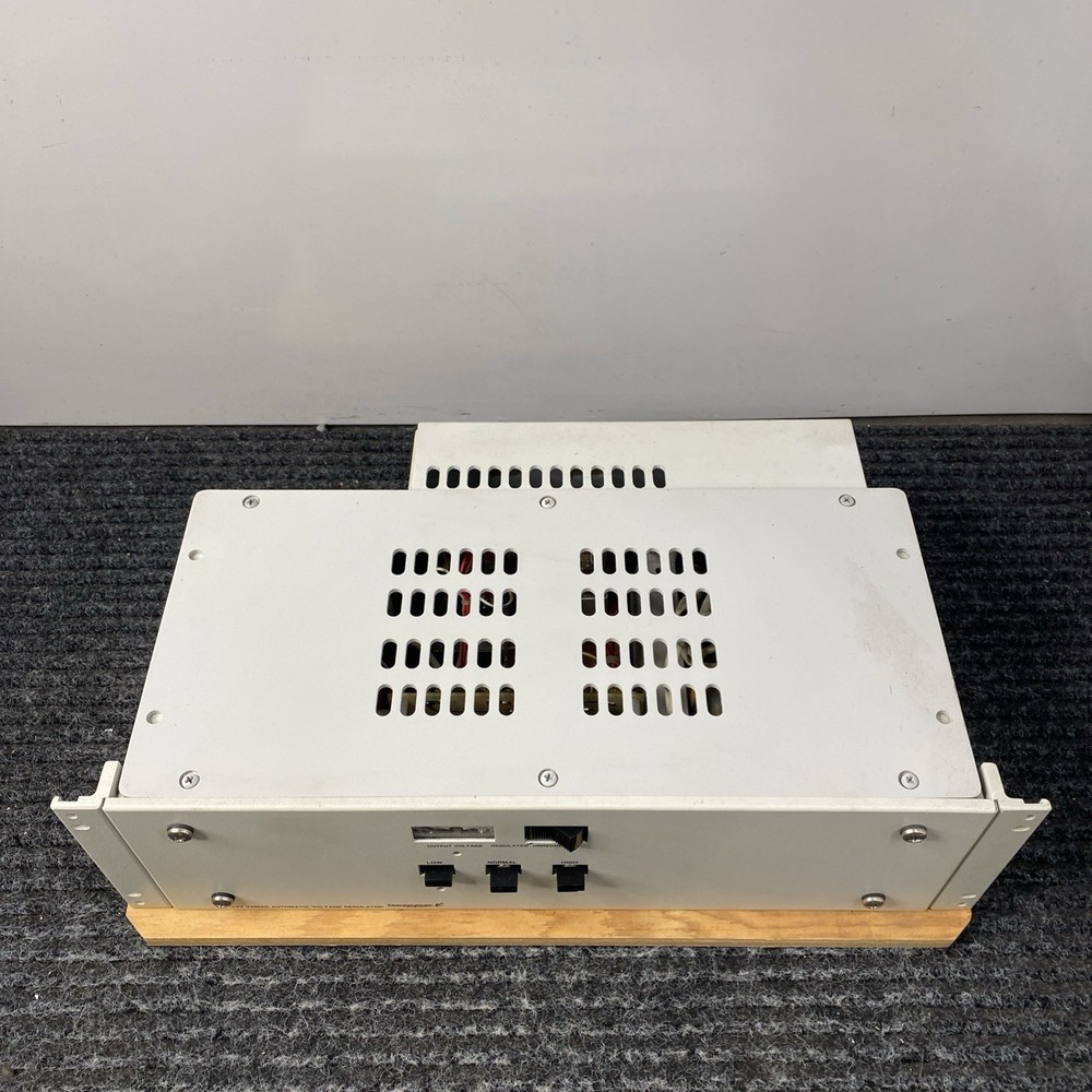 Variac 1592 Automatic Voltage Regulator 240V by TechniPower