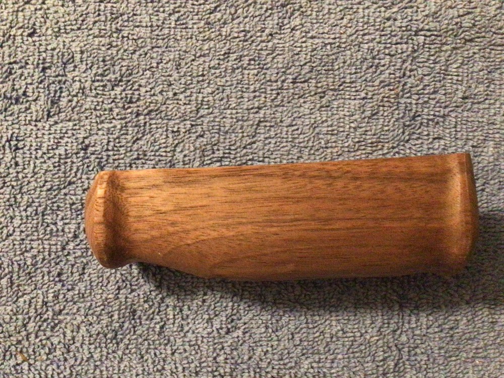 Colt Lightning .22 Deluxe Forend Walnut Repro