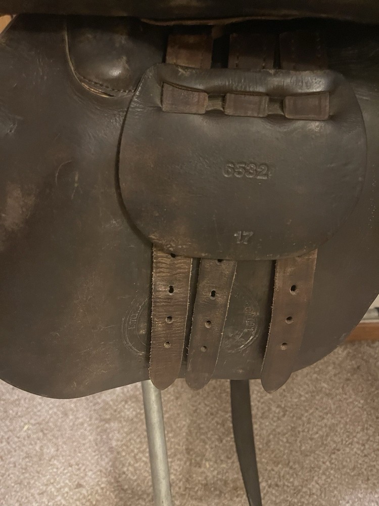 17 Collegiate Hunter/Jumper Saddle