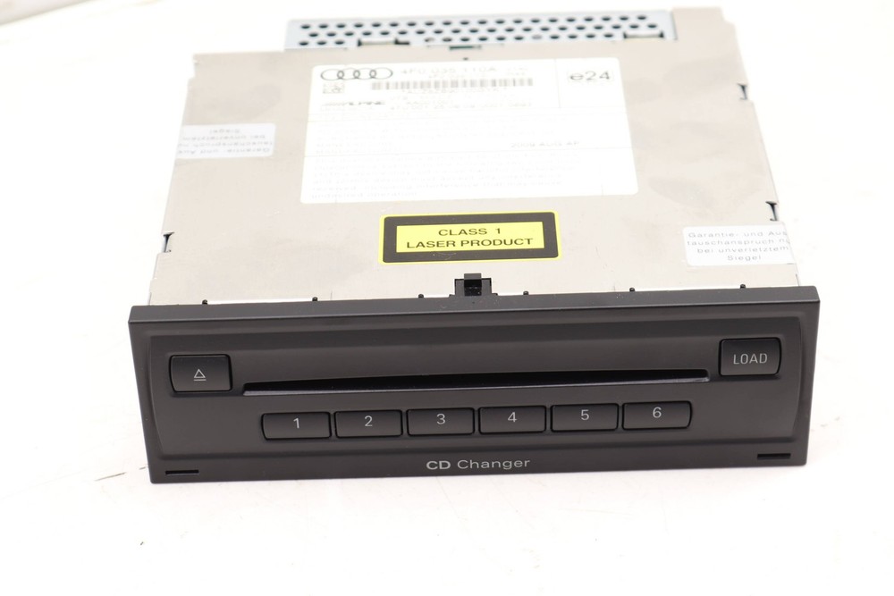 2011-2013 AUDI A5 QUATTRO - 6 DISC CD Changer 4F0035110A