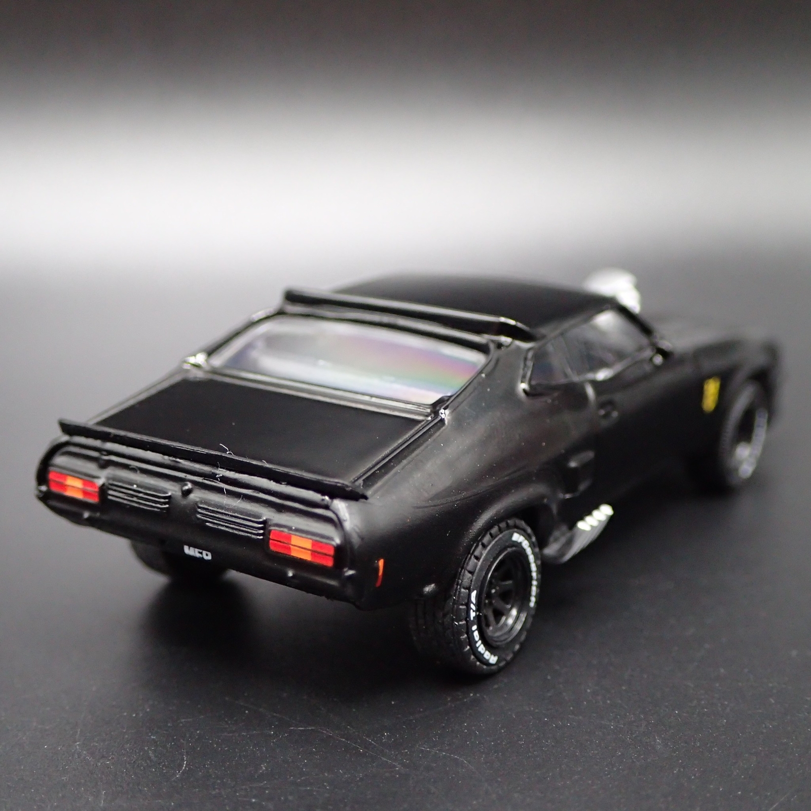 1973 FORD FALCON XB MAD MAX RARE 1:64 COLLECTIBLE DIORAMA DIECAST MODEL CAR