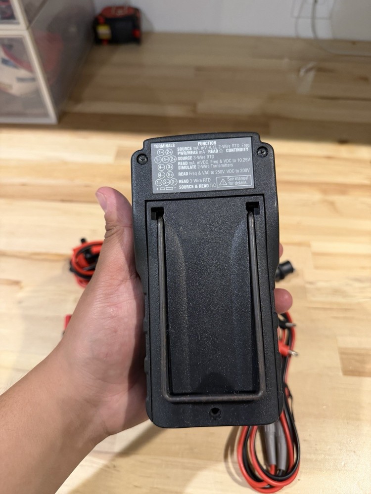 ALTEK TECHCHEK 820 PROCESS CALIBRATOR W/ LEADS & CLIPS (TESTED)