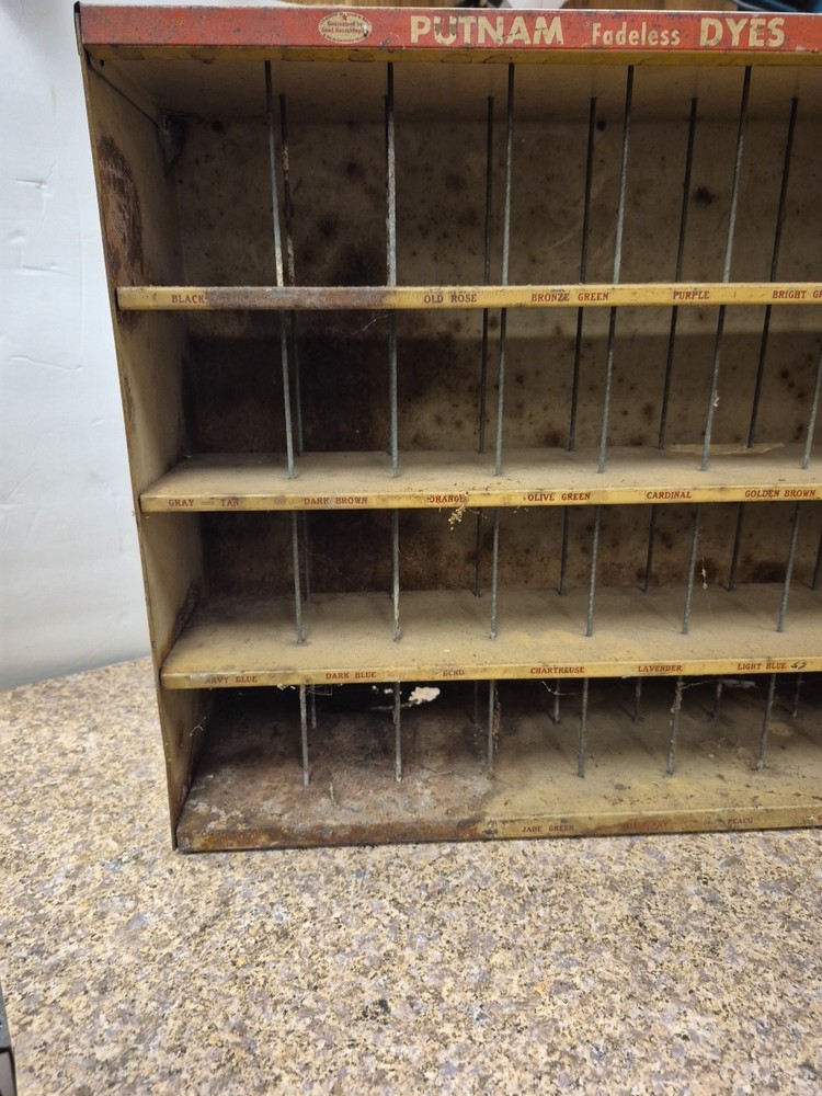 Putnam Fadeless Dyes Display Rack