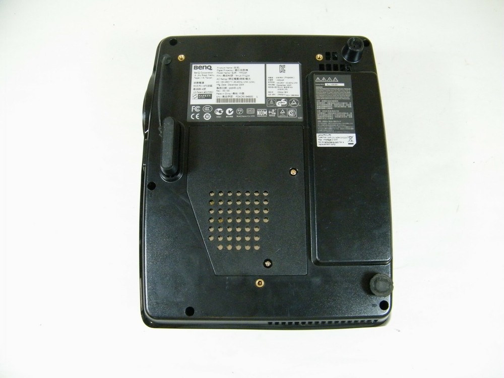 BENQ MP525P DLP PROJECTOR