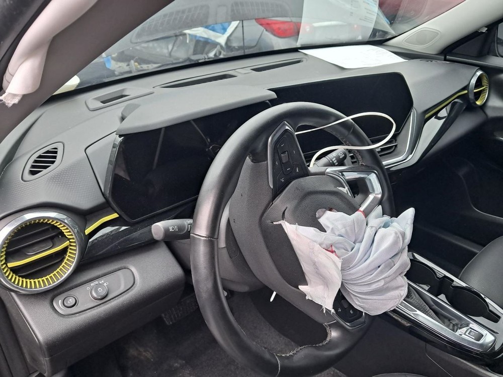 TRAX 2024 Glove Box 4888712