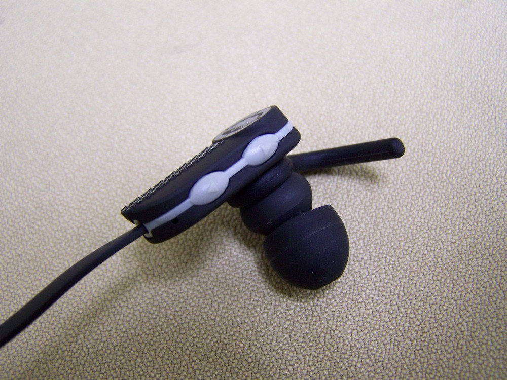 ECKOUNLTD EARBUDS Runner Bluetooth Earphones BLACK