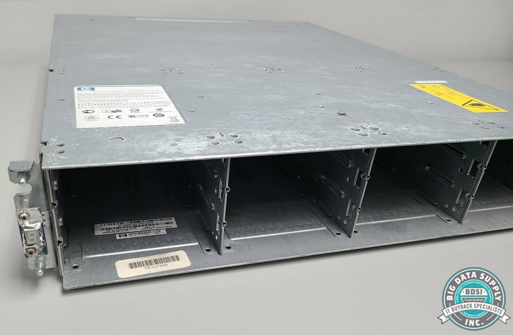 HP, StorageWorks P2000 Dual Controller Array, P/N AW593A