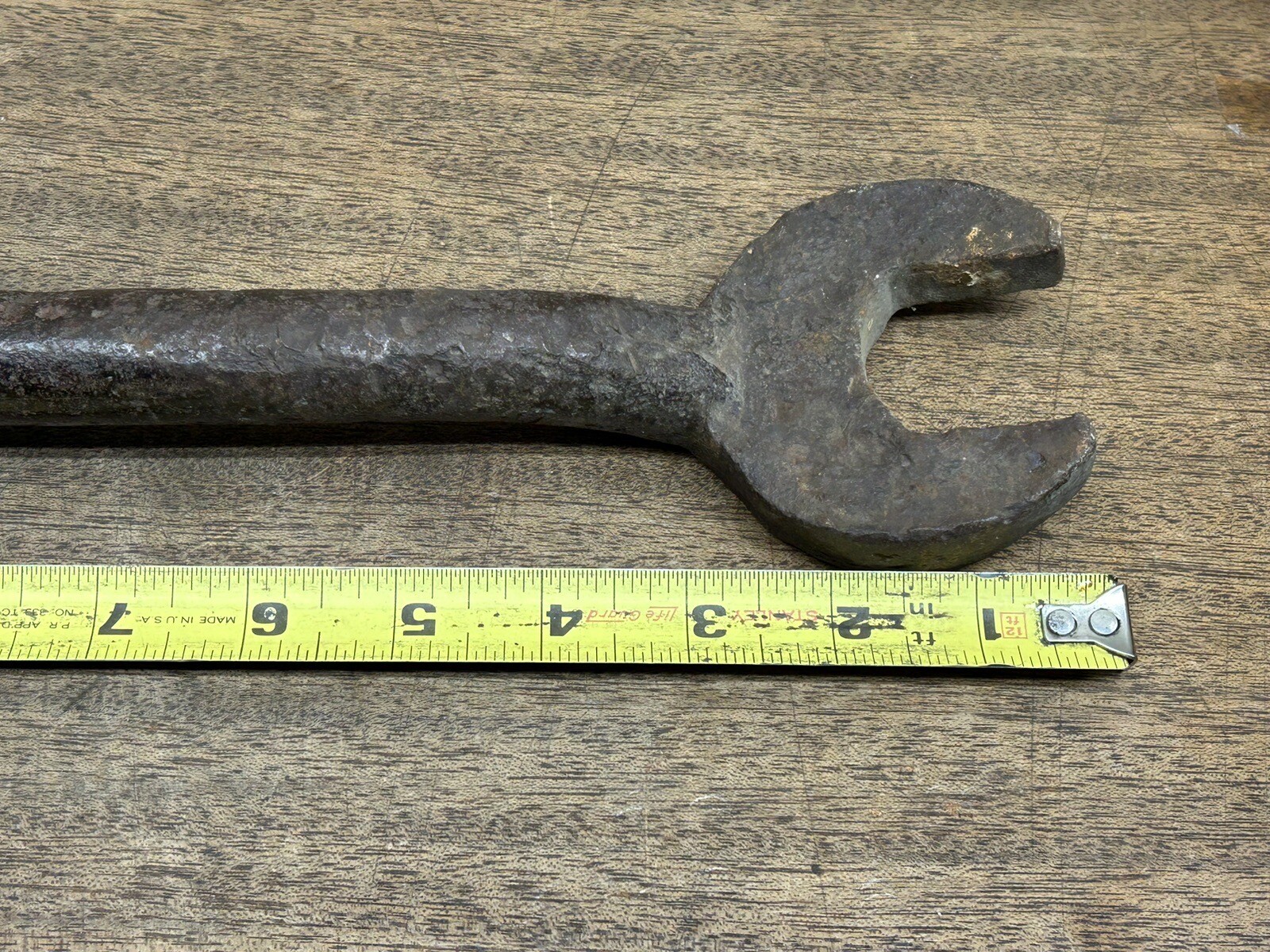 Vintage Unbranded Hand Forged~ 1 1/4" Steel Workers ~ SPUD WRENCH ~ 19 3/4" Long