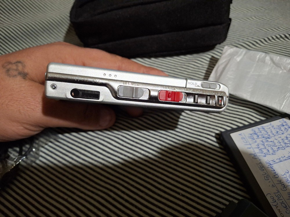 sony MZ-R50