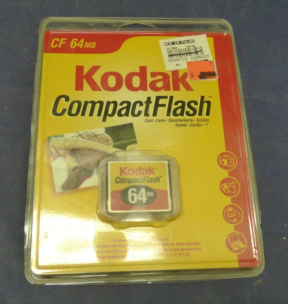 COMPACTFLASH MEMORY CARD LOT 9 DISCS