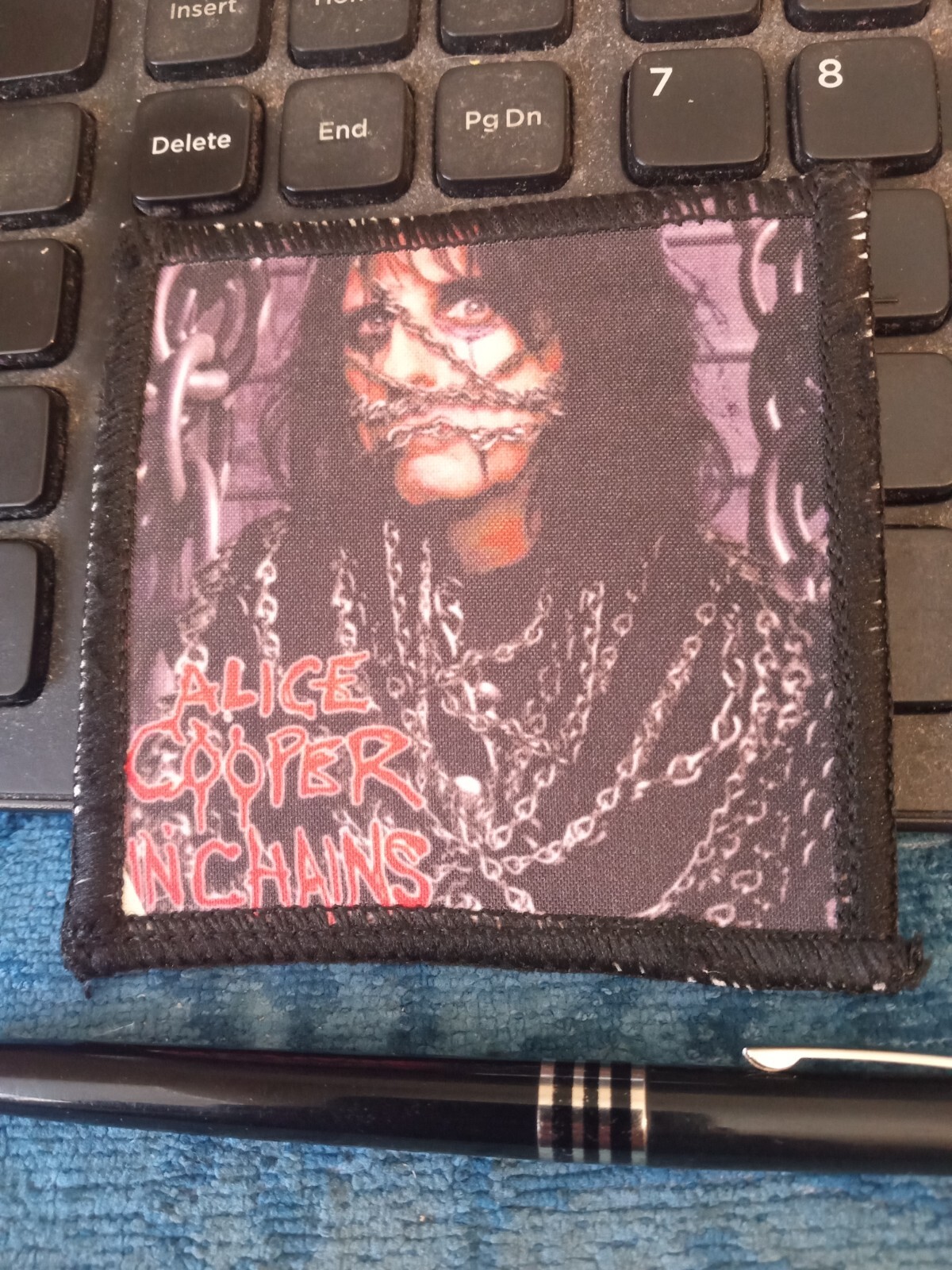 ALICE COOPER In Chains SEW-ON PATCH FOR JACKET / JEANS / BAG - MINT / RARE