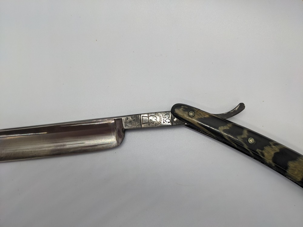 vVntage German straight razor With Box