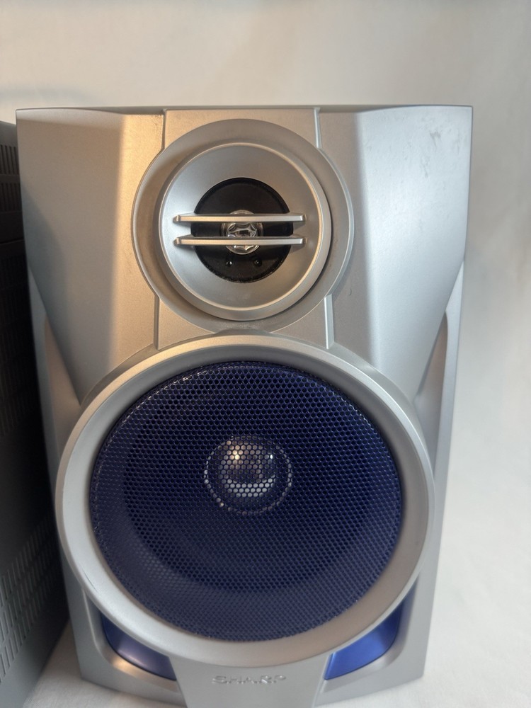Sharp CD-XP200 Mini Component System with 3-Disc CD Changer & Speakers - Tested!