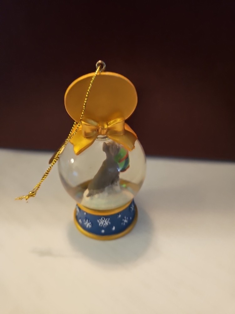the danbury mint christmas mini globe snow