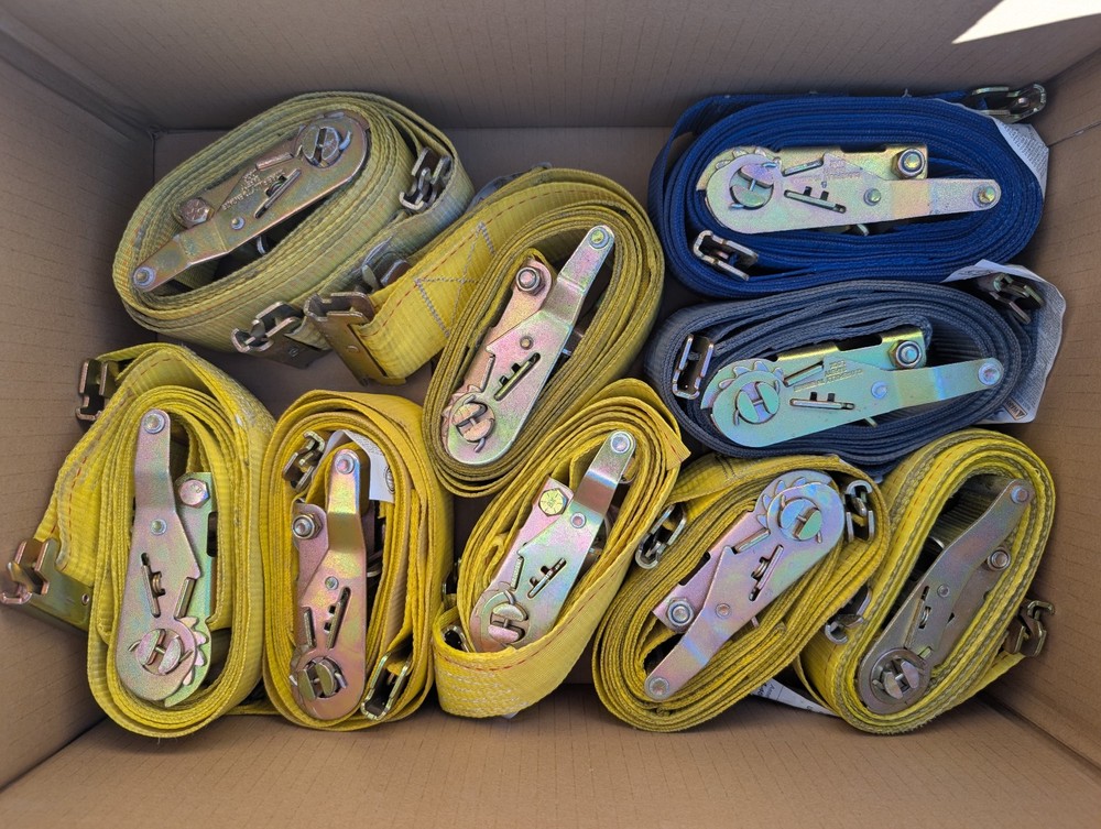 USED 8x E-Channel Ratchet Strap