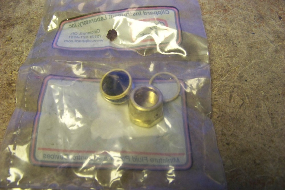 NEW Clippard PC-1B Black Push Button