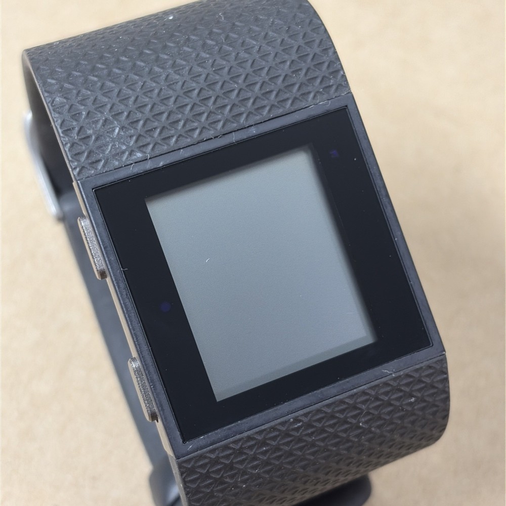 Fitbit Surge Activity Tracker Watch FB501 Large Black No charger Untested