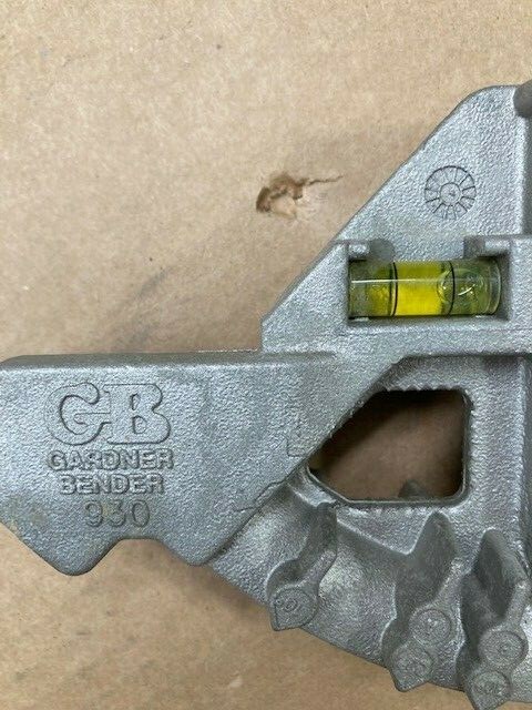 Gardner Bender #930 1/2” EMT Bender w/ Level Bubbles