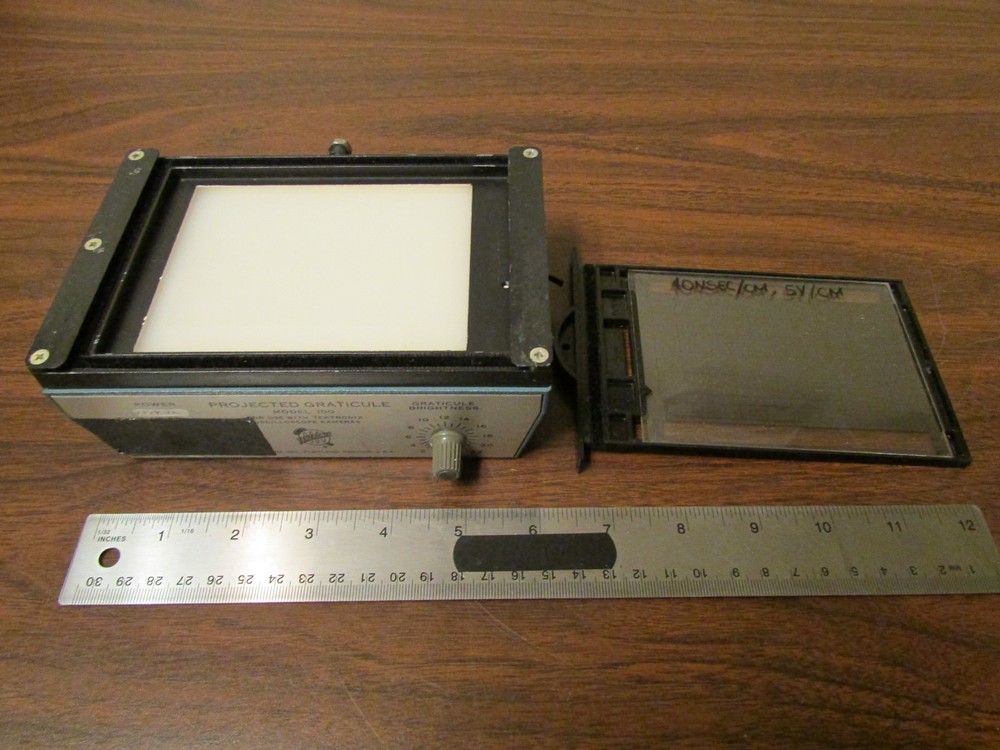 Tektronix Model 100 Projected Graticule For Oscilloscope Camera As-Is