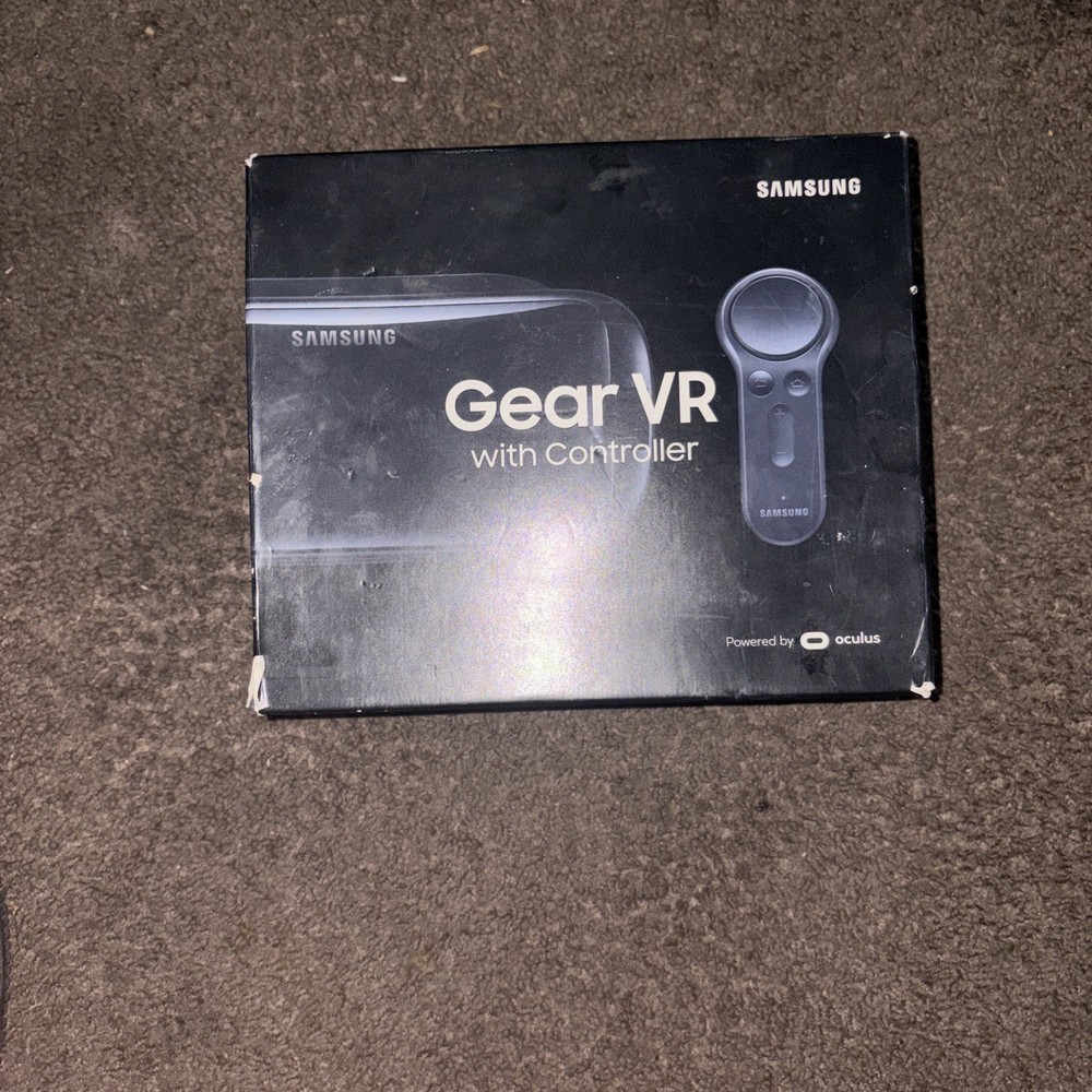 Samsung SM-R324 Gear VR W/Controller Powered by Oculus -NEW/OPEN BOX-