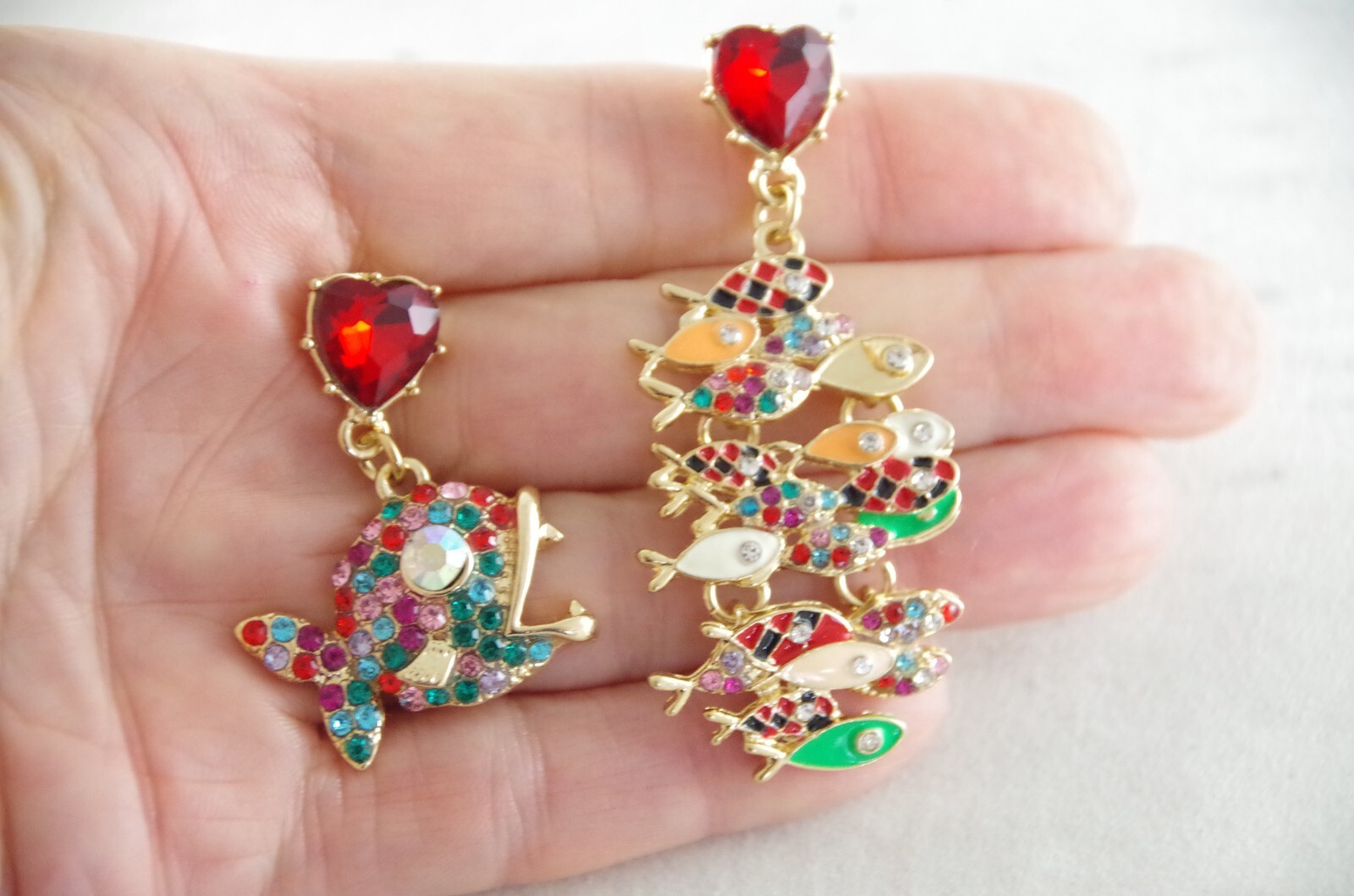 BETSEY JOHNSON ASYMMETRICAL PREDATOR/ SCHOOL OF FISH RHINESTONE DANGLE EARRINGS