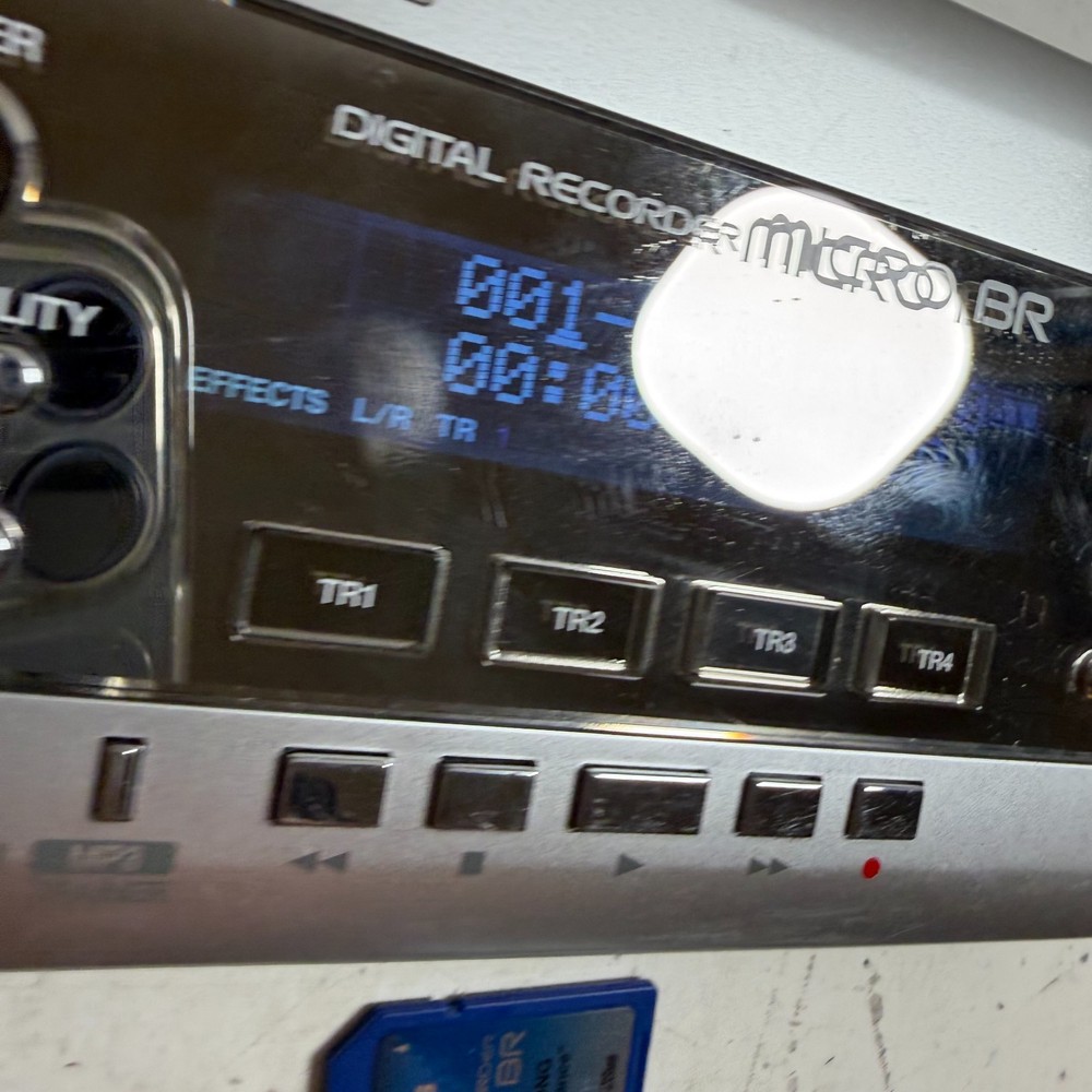 Boss Micro BR 4-Track 32 Virtual Tracks Portable Digital Multitrack Recorder