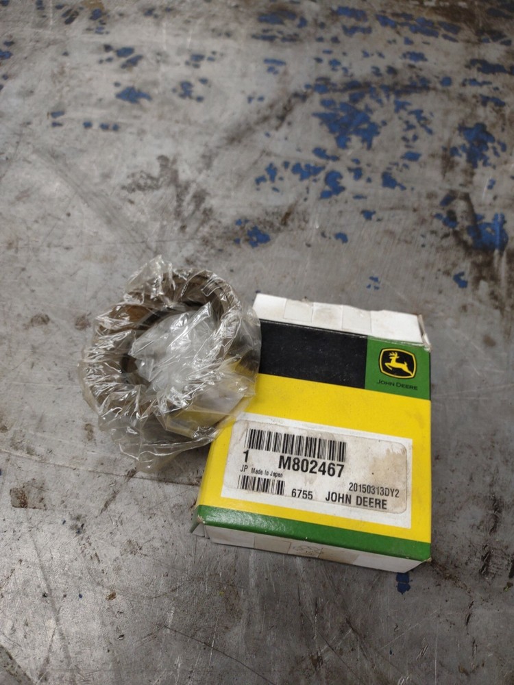 Genuine OEM John Deere Collar M802467