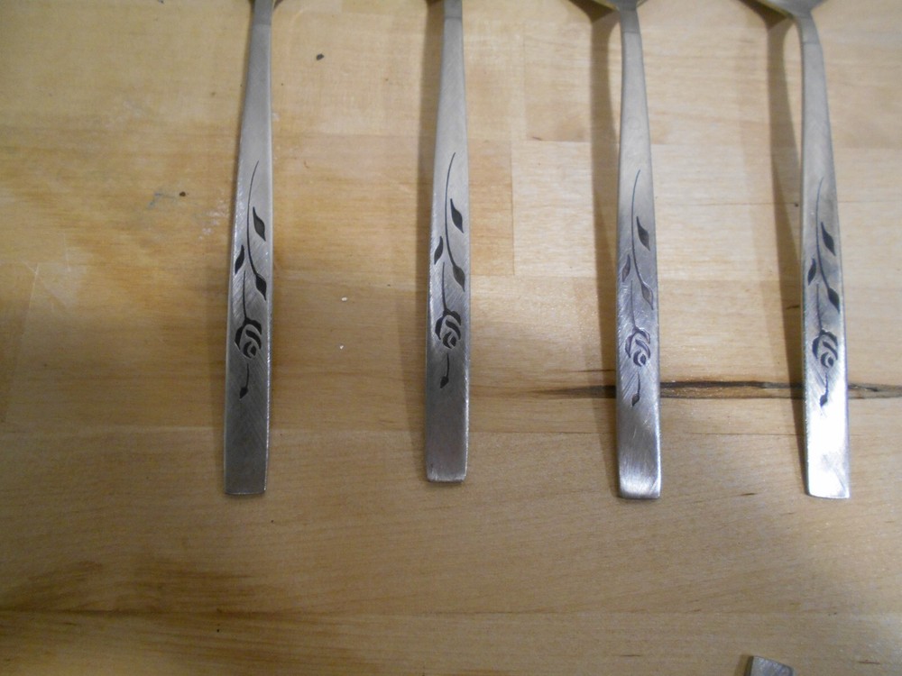 4 Oneidacraft Deluxe Stainless CAPRISTRANO Pattern Serving Spoons 6680