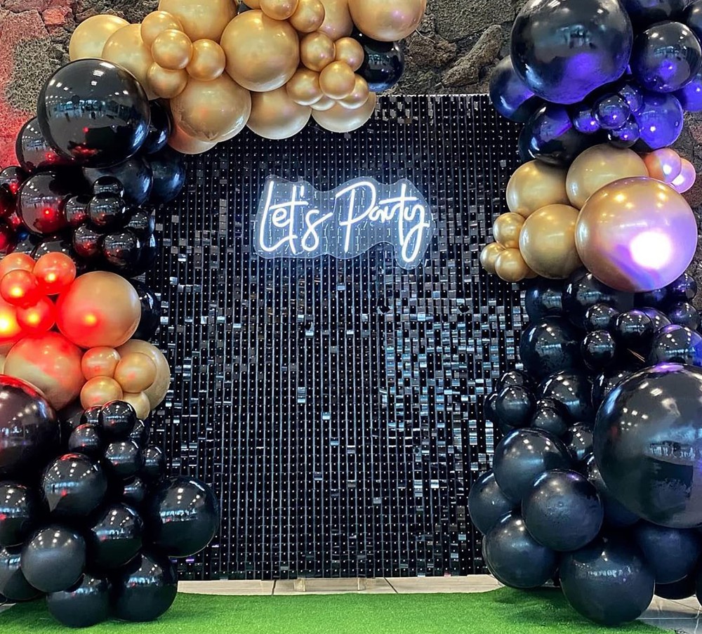 24 Panels Black Shimmer Wall Backdrops, Square Sequins Backdrops with 3D Effe...