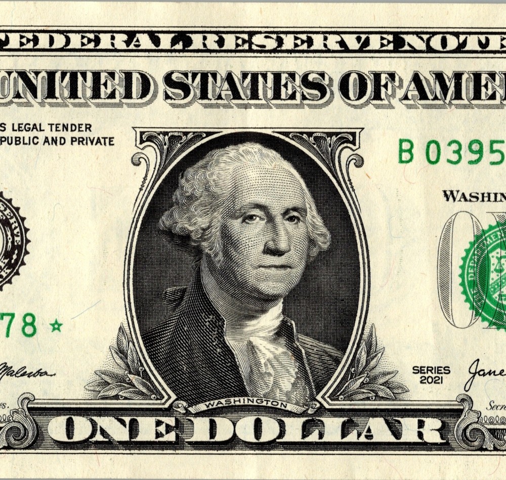 B STAR NOTE 2021 ONE DOLLAR B03952278* REGULAR RUN