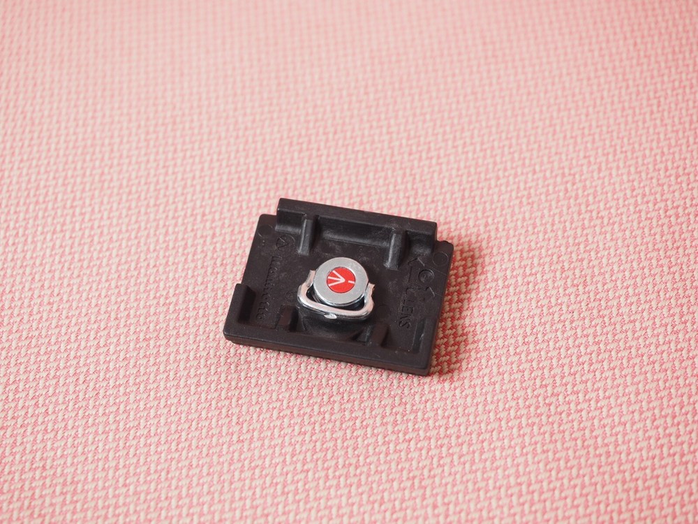 200LT-PL Technopolymer & Fiber Glass Rectangular Light Quick Release Plate