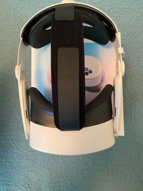 Meta Quest 3S VR Headset with Controllers & Charger – with extras