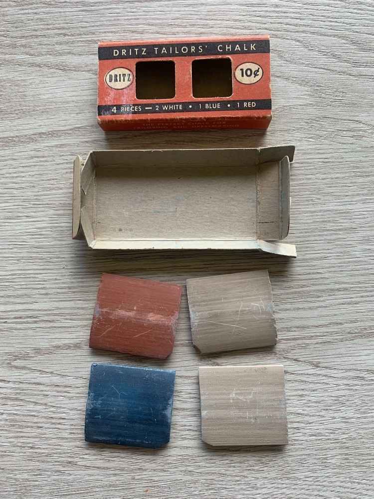 Dritz Tailor's Chalk Vintage Box Pre Owned