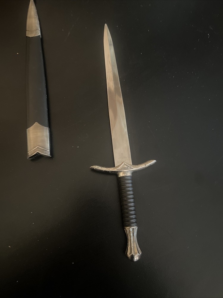 Vintage Decorative Medieval Dagger W/Hard Plastic Sheath #BK1318