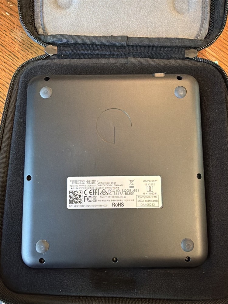 Loupedeck CT Creative Control Console Dial Touchscreen - Extras Included