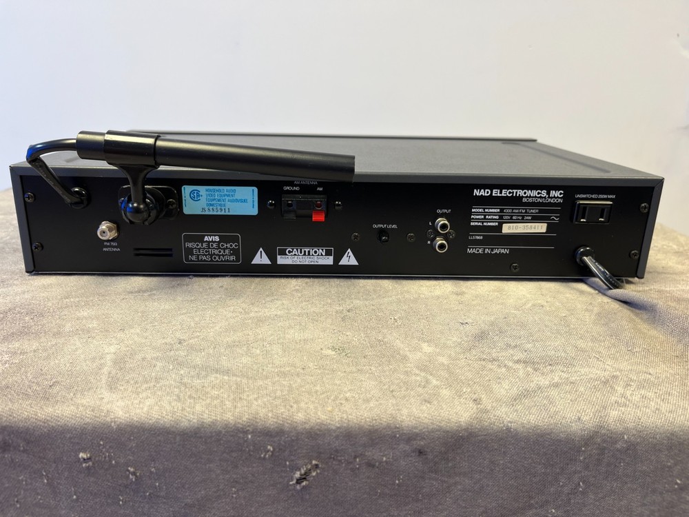 Vintage NAD Stereo Tuner 4300