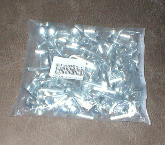 ROUND HEAD HOOKS 1 BAG QUANTITY UNKNOWN SOLD AS IS