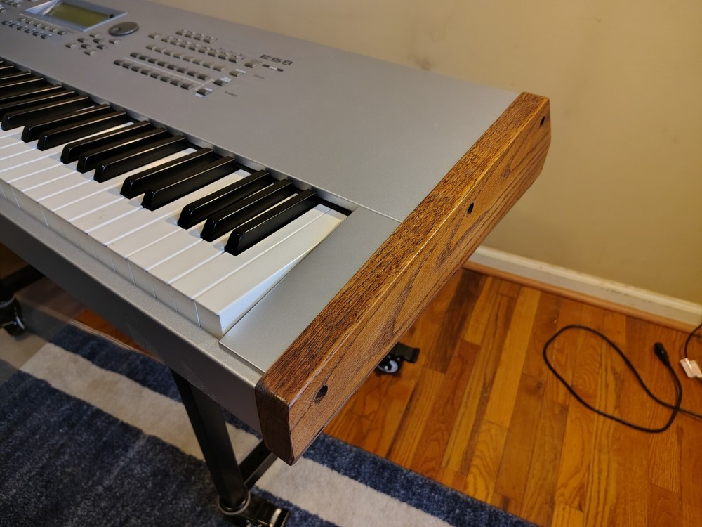 Custom Oak side panels for Yamaha Motif ES8