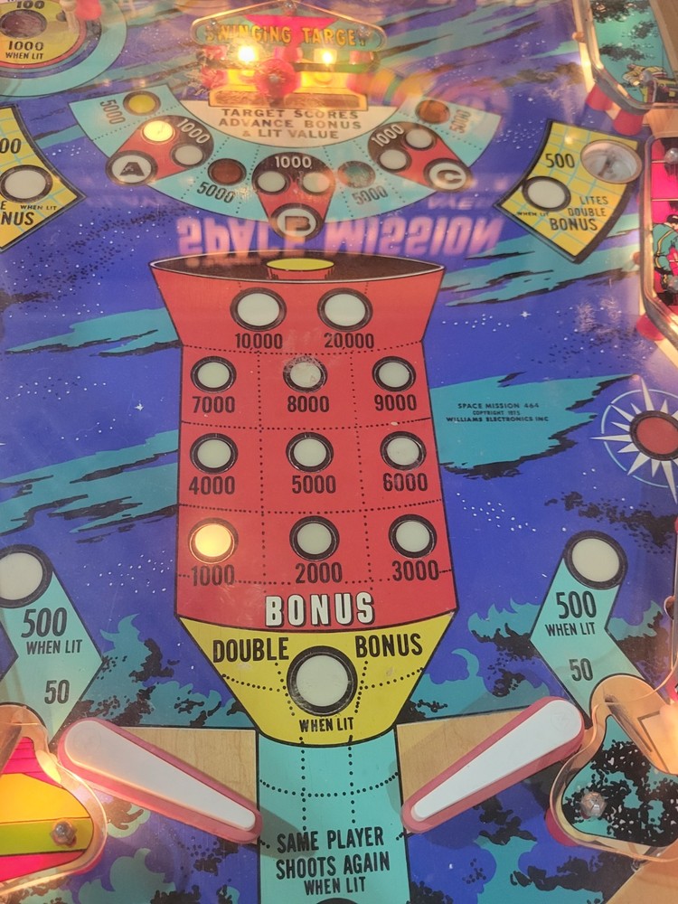Space Mission Pinball Machine In Excellent Condition