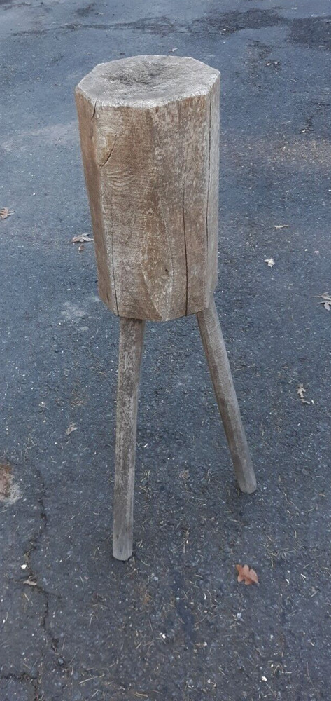 Antique Primitive Chopping Block for Poultry ?