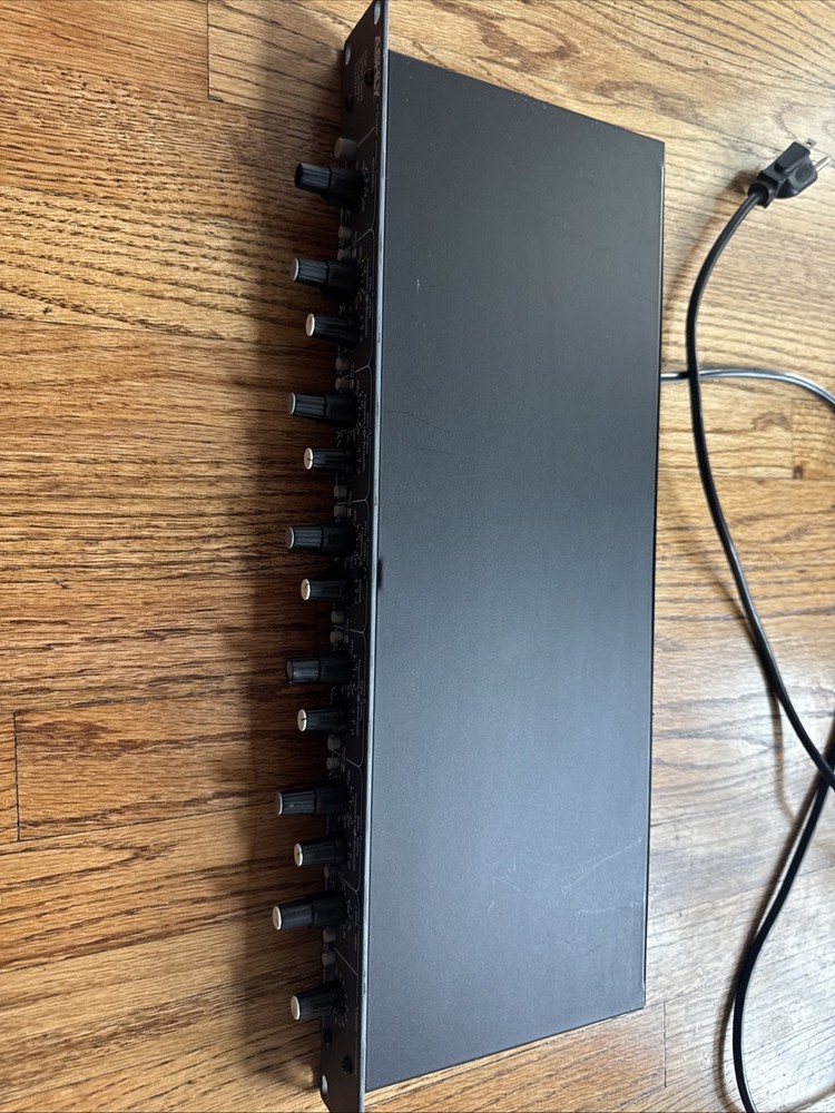 ASHLY PQX 571 SEVEN BAND PARAMETRIC EQUALIZER EQ