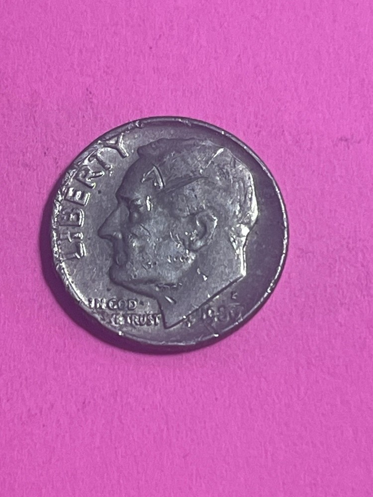 1965 No Mint Mark Roosevelt Dime TRIPLE Strike Multiple Errors