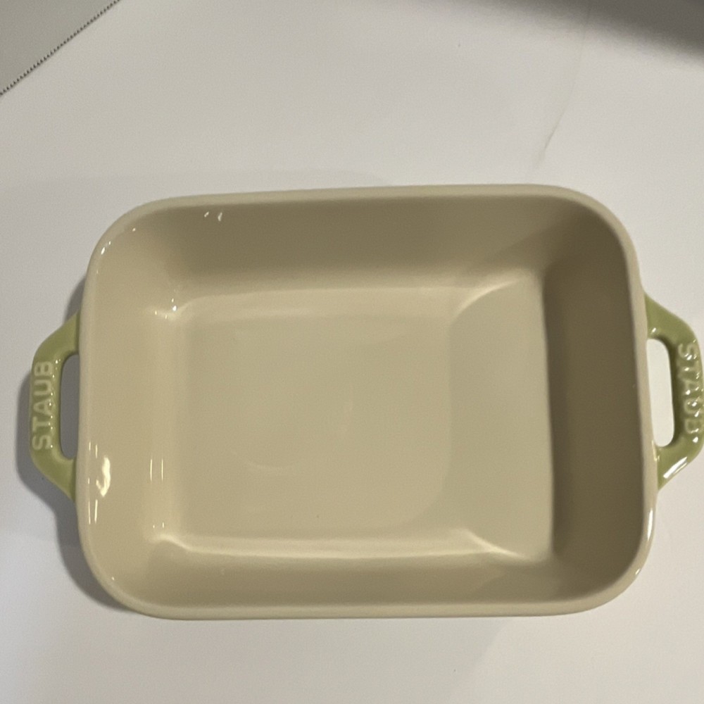 *NEW* StaubRectangle Baking Dish 7.5 x 6” in light green