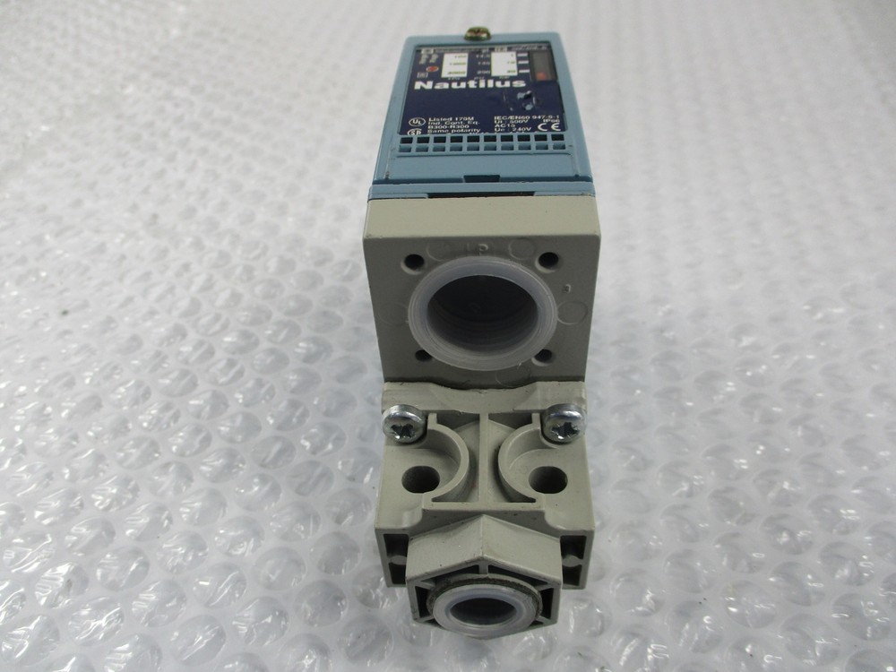 TELEMECANIQUE NAUTILUS PRESSURE SWITCH NSNP