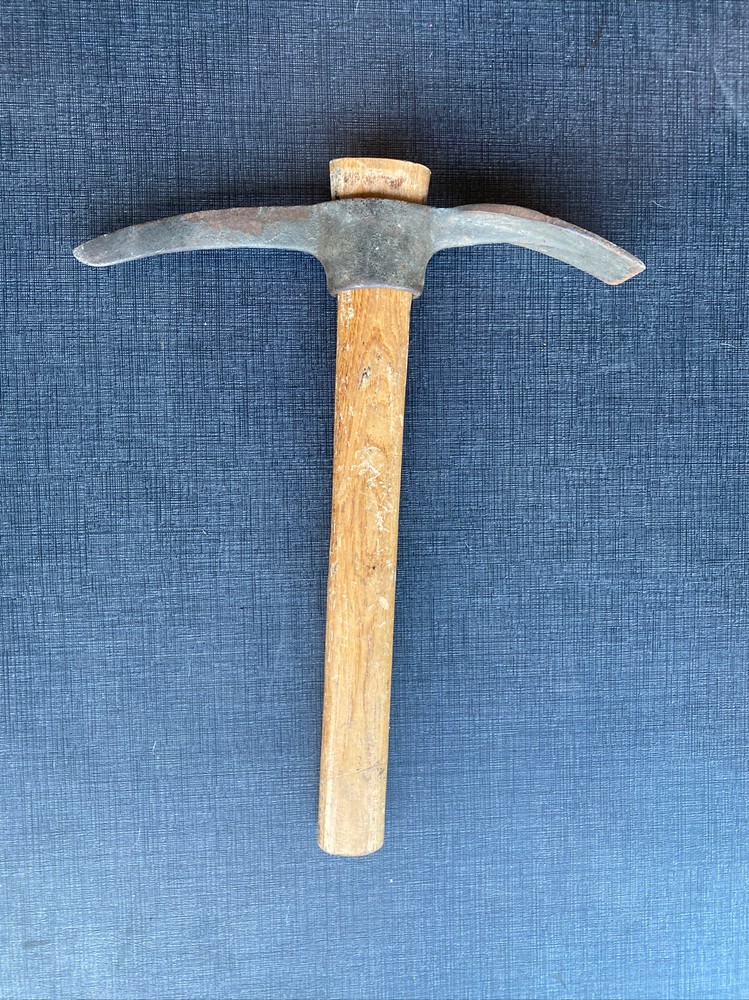 Vintage Two Piece Trenching Tool / Pick Axe Taiwan