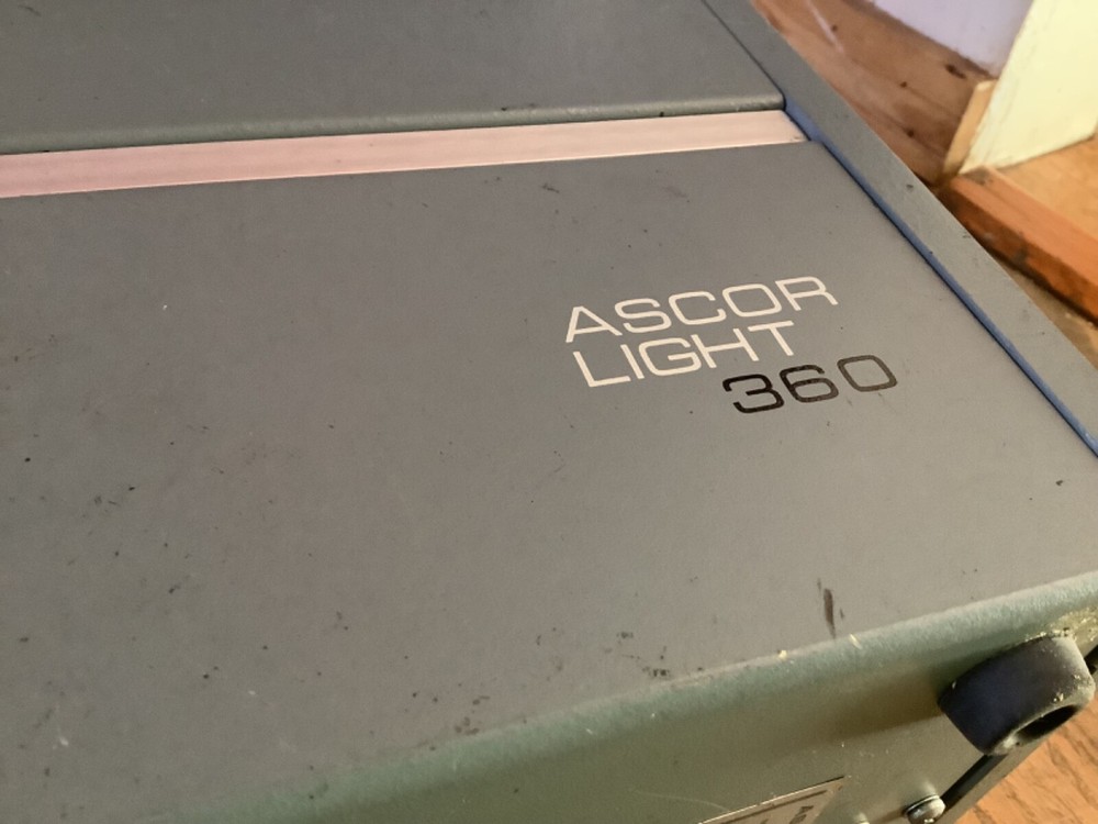 Vintage Ascor Light 360 Power Pack with Case