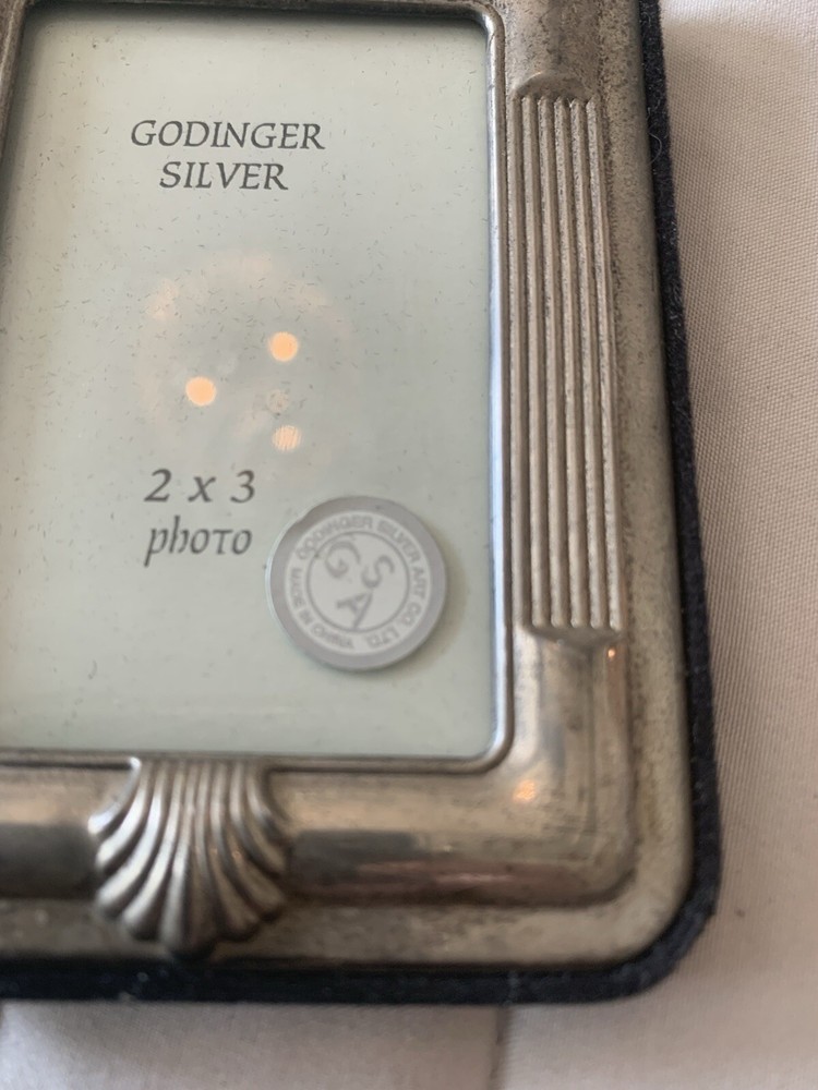 Vintage Godinger Silver Plated 2” x 3” Self Standing Photograph Frame
