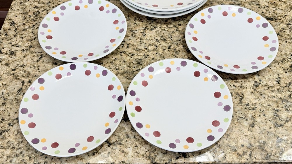 Pampered Chef Simple Additions Dots 16pc Dinnerware Set Service 4 UNUSED