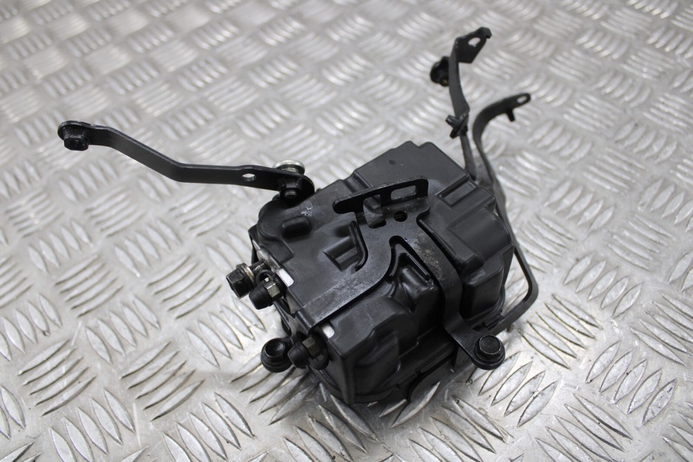 Honda CBR 600 RR ABS 2010 front ABS module pump 2009 - 2012